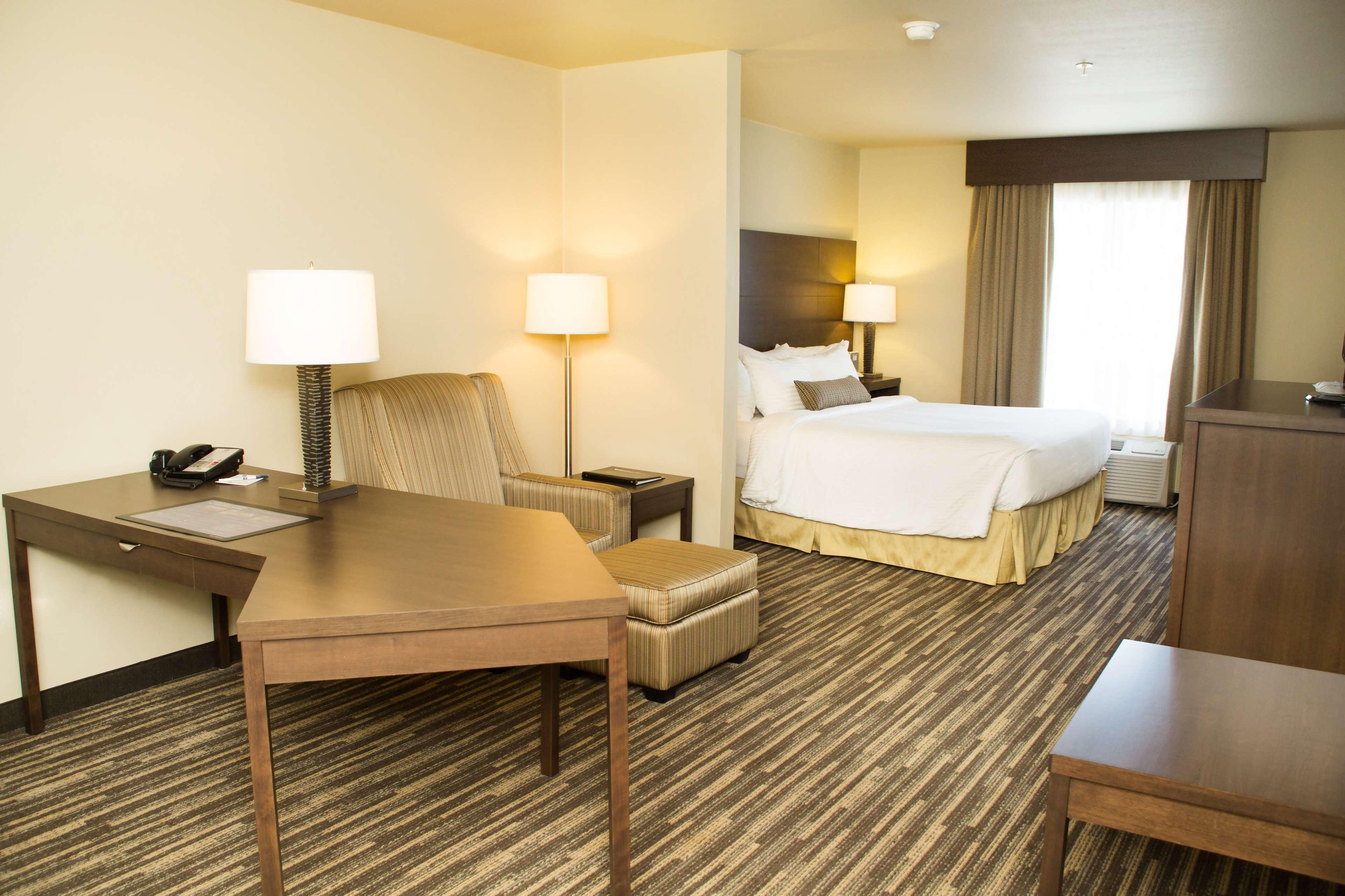 Best Western Plus Dartmouth Hotel & Suites Exterior photo
