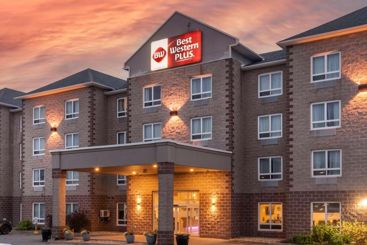 Best Western Plus Dartmouth Hotel & Suites Exterior photo